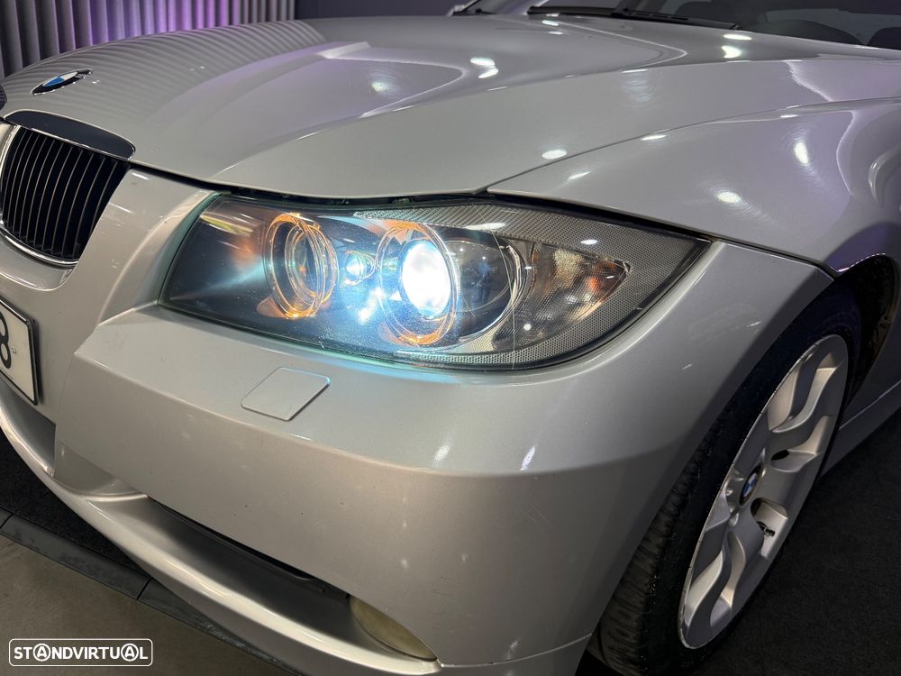 BMW 320 dA Exclusive - 26