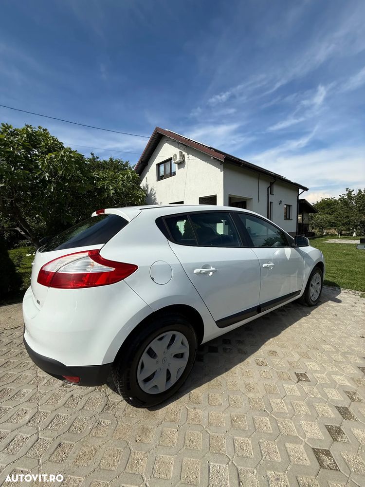 Renault Megane 1.5 dCi Expression - 9