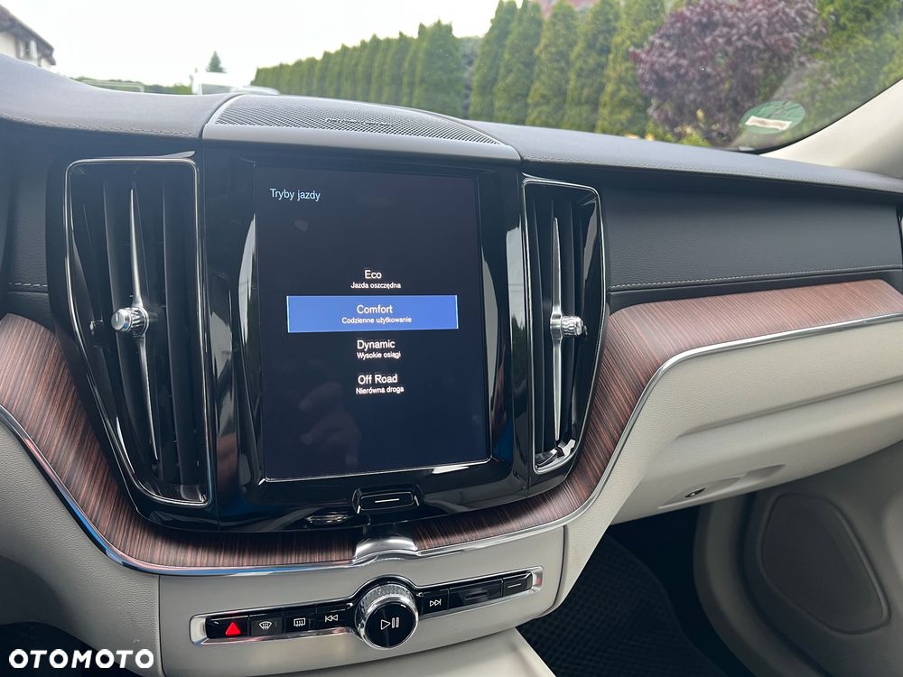 Volvo XC 60 B4 D AWD Inscription - 29