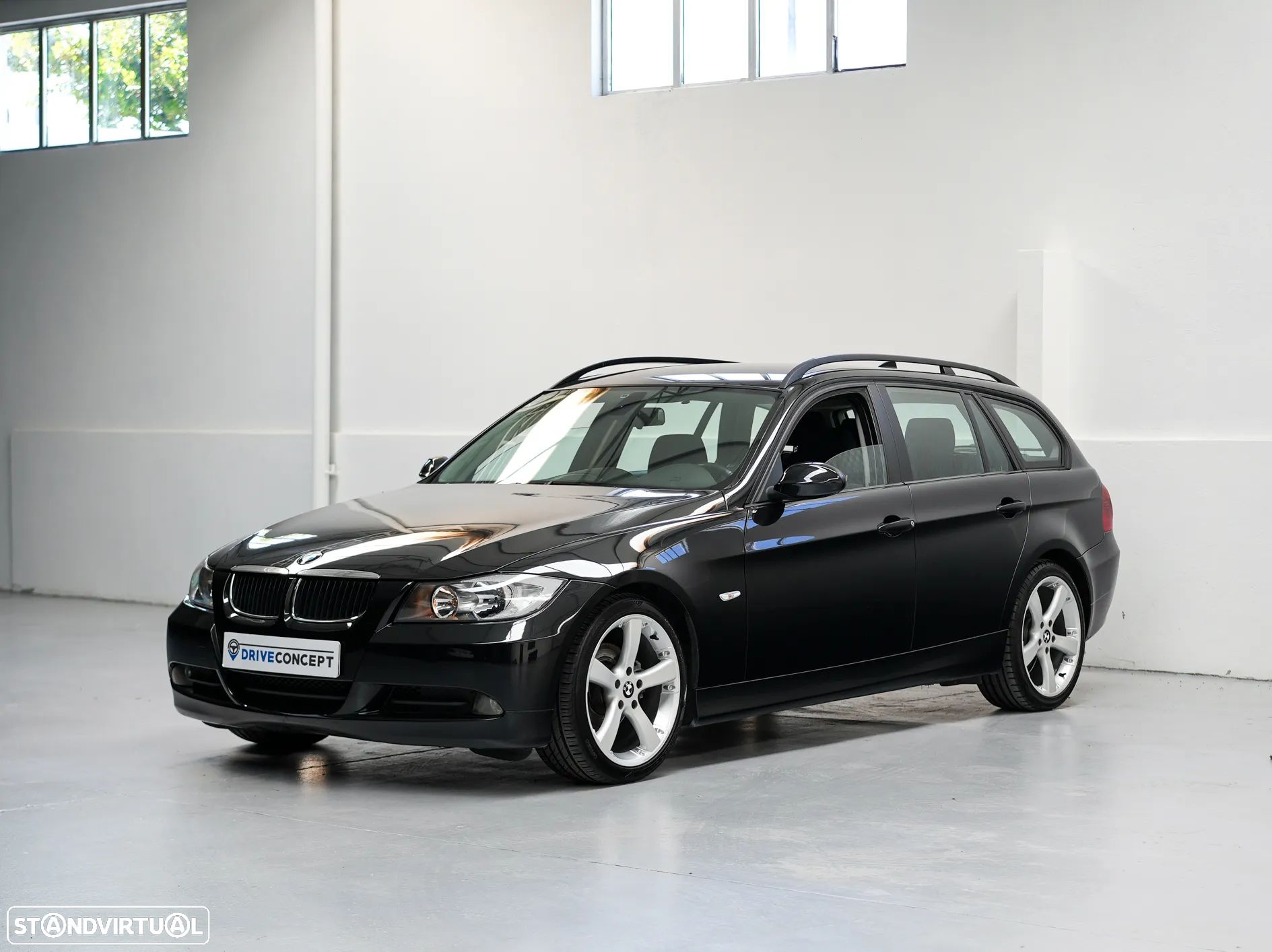 BMW 320 d Touring Exclusive - 1