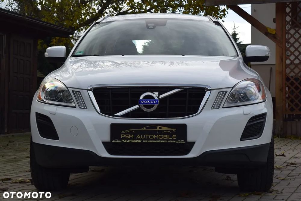 Volvo XC 60 2.4D AWD Momentum - 4