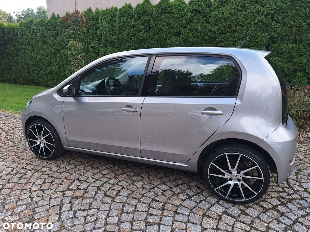 Volkswagen up! (BlueMotion Technology) move - 31