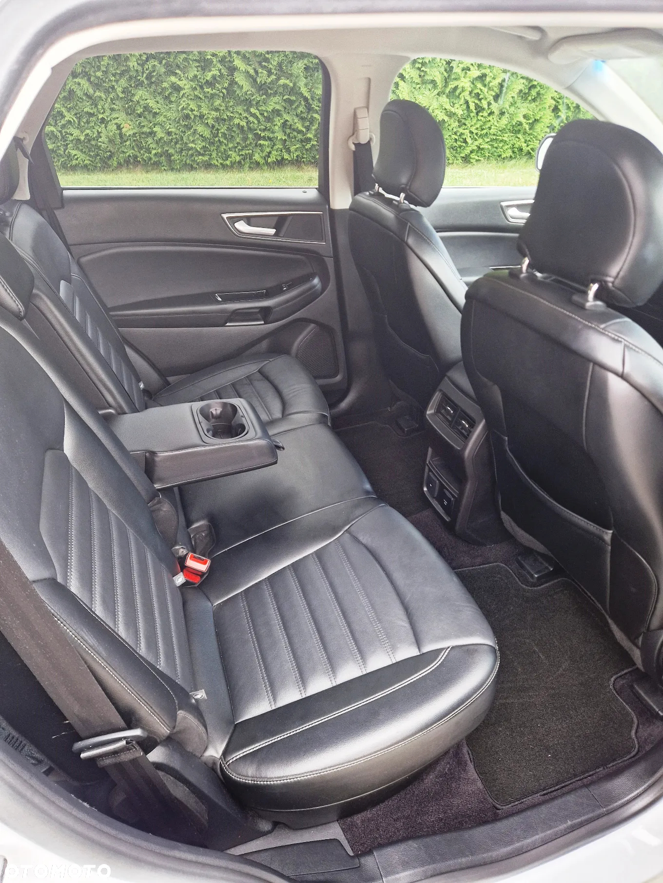 Ford Edge - 12