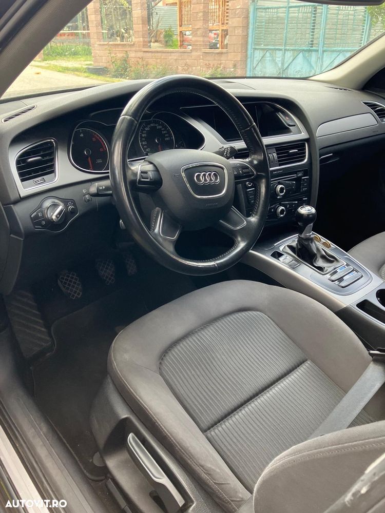 Audi A4 2.0 TDI DPF Ambiente - 12