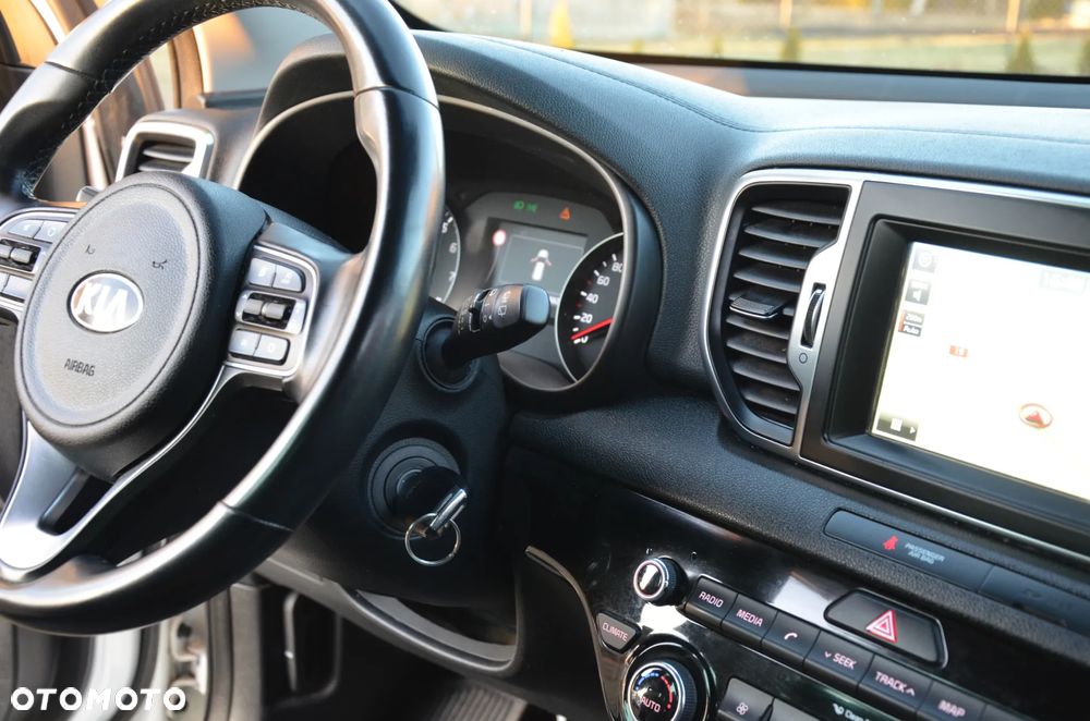 Kia Sportage 1.6 GDI 2WD ISG Dream-Team Edition - 14