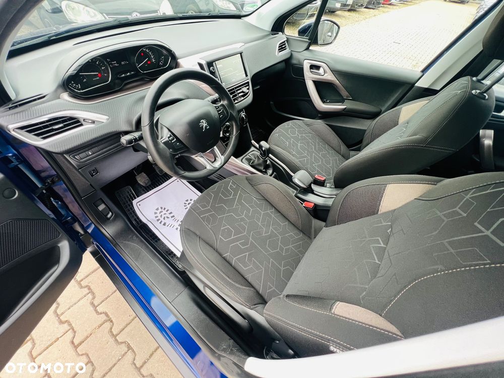 Peugeot 2008 1.2 Pure Tech Active EU6 - 7