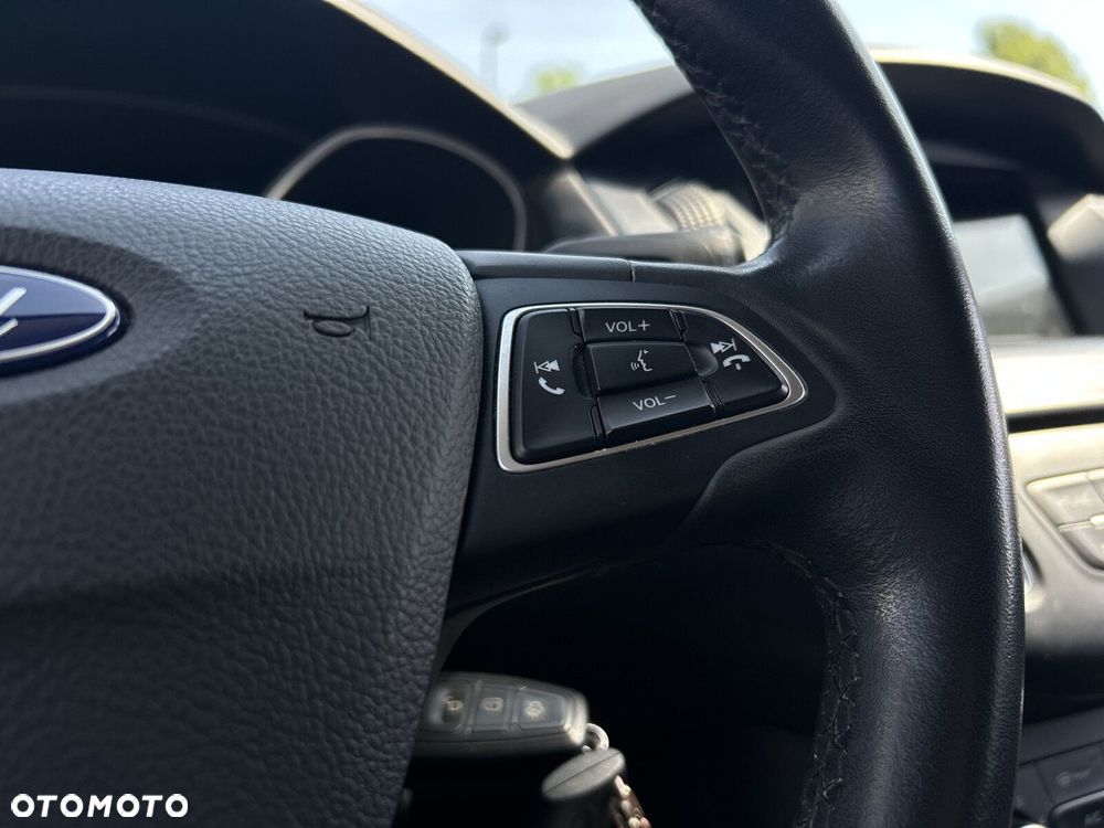 Ford Focus 1.6 Gold X - 20