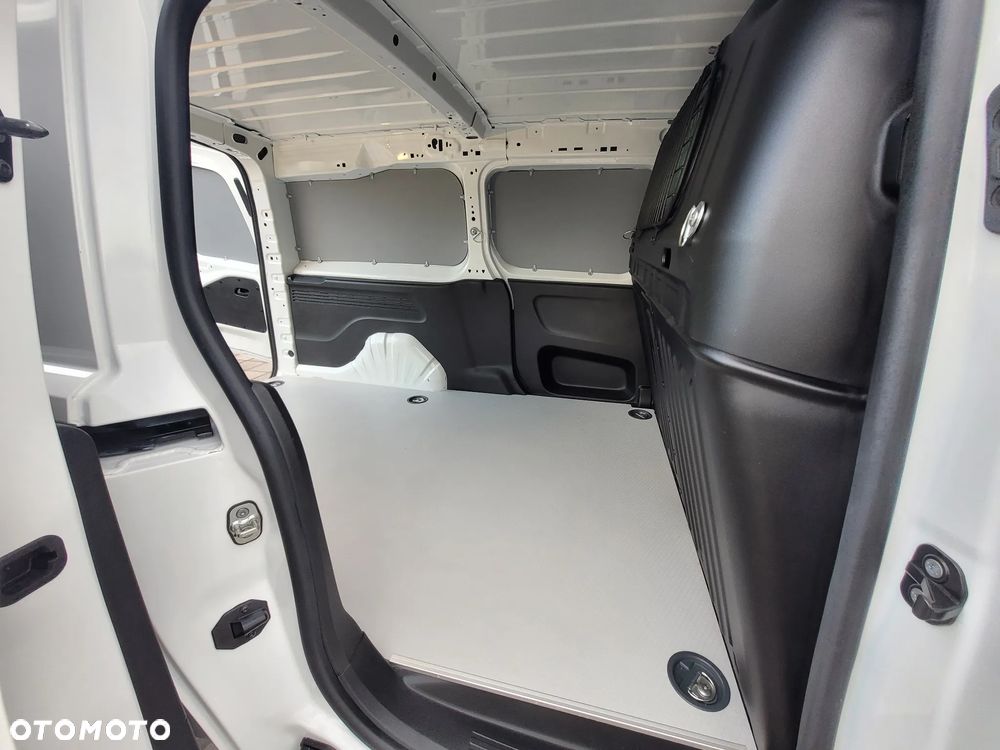 Peugeot Partner LONG AUTOMAT! KLIMA NAWIGACJA TEMPOMAT FV23% - 15