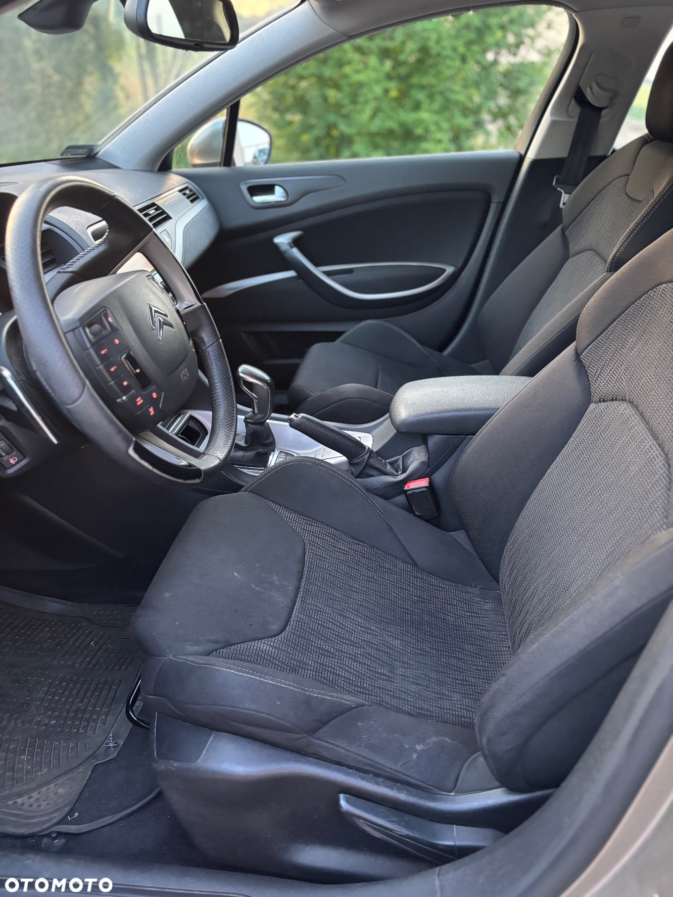 Citroën C5 Tourer e-HDi 110 EGS6 FAP Selection - 19