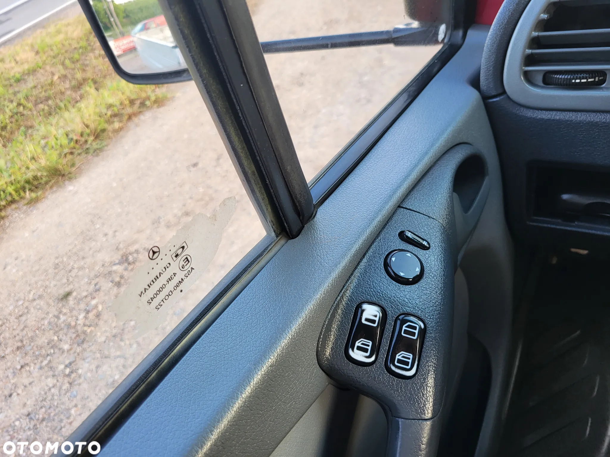 Mercedes-Benz Sprinter - 29