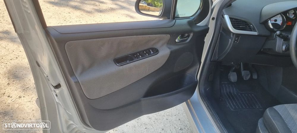Peugeot 207 SW 1.4 Sport - 4