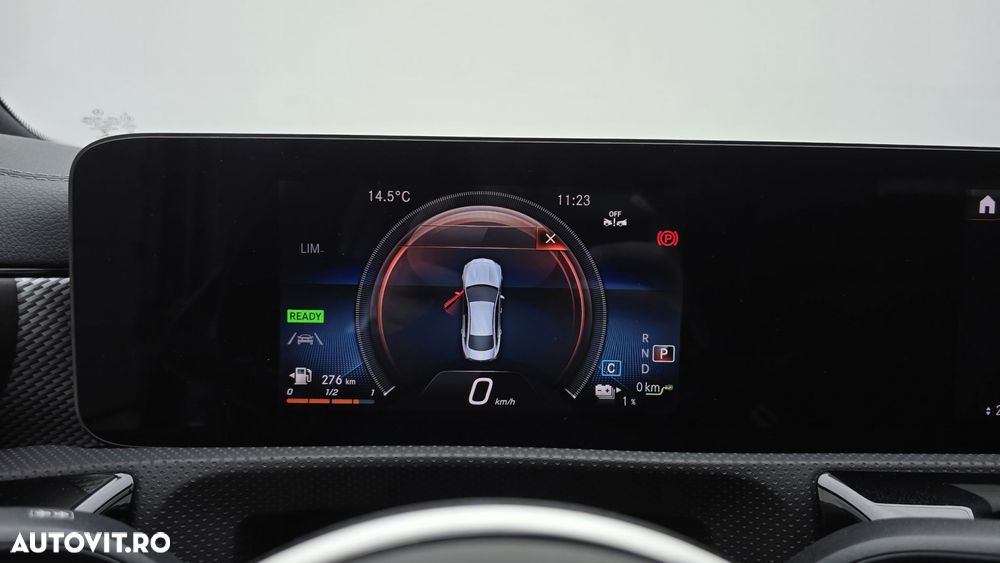 Mercedes-Benz CLA - 17