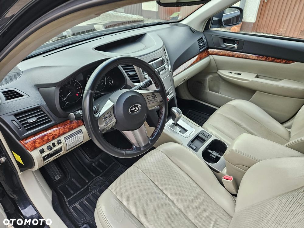 Subaru Outback - 15