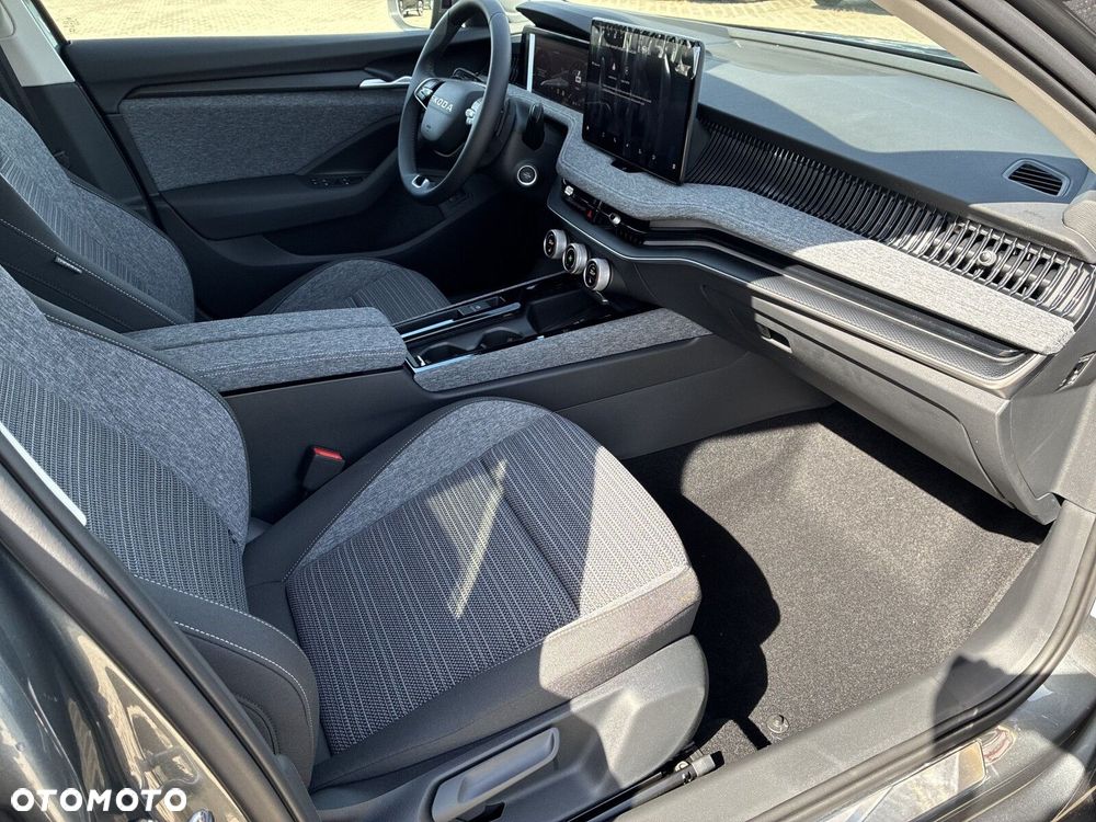 Skoda Superb 2.0 TSI Drive DSG - 15