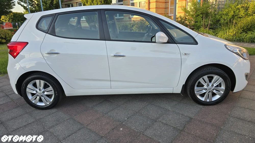 Hyundai ix20 - 16