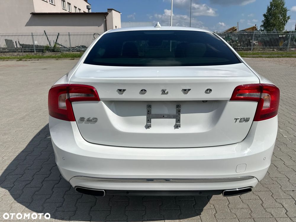 Volvo S60 - 24