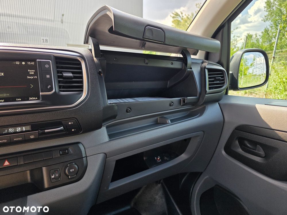 Opel Vivaro - 11