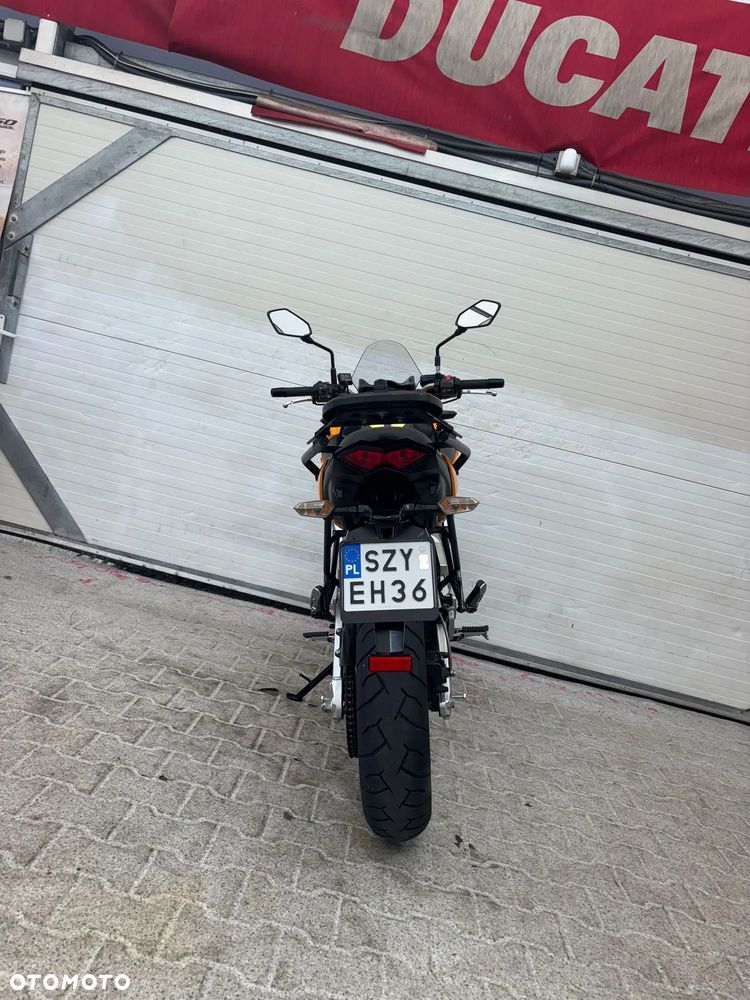 Kawasaki KLE - 32