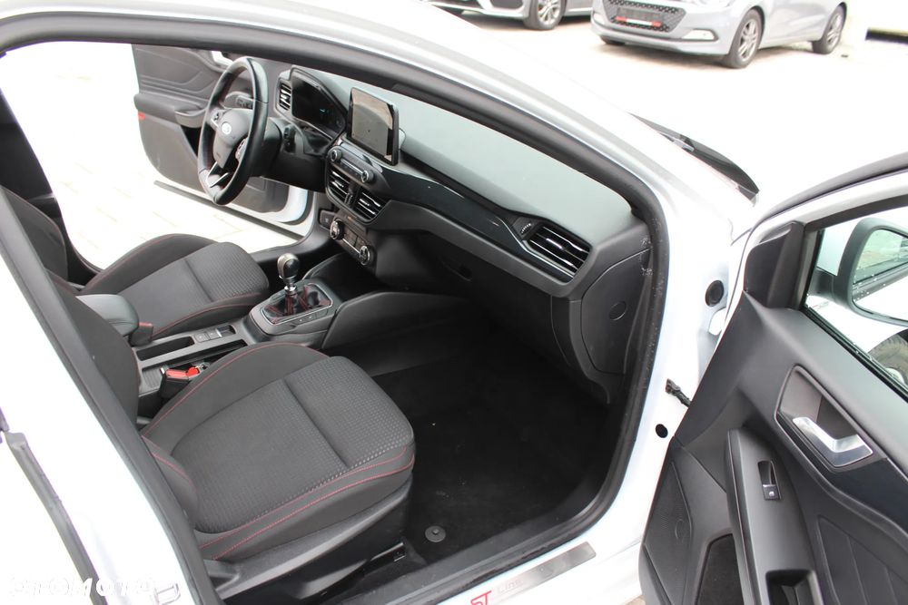 Ford Focus 2.0 TDCi ST-Line Red ASS - 40