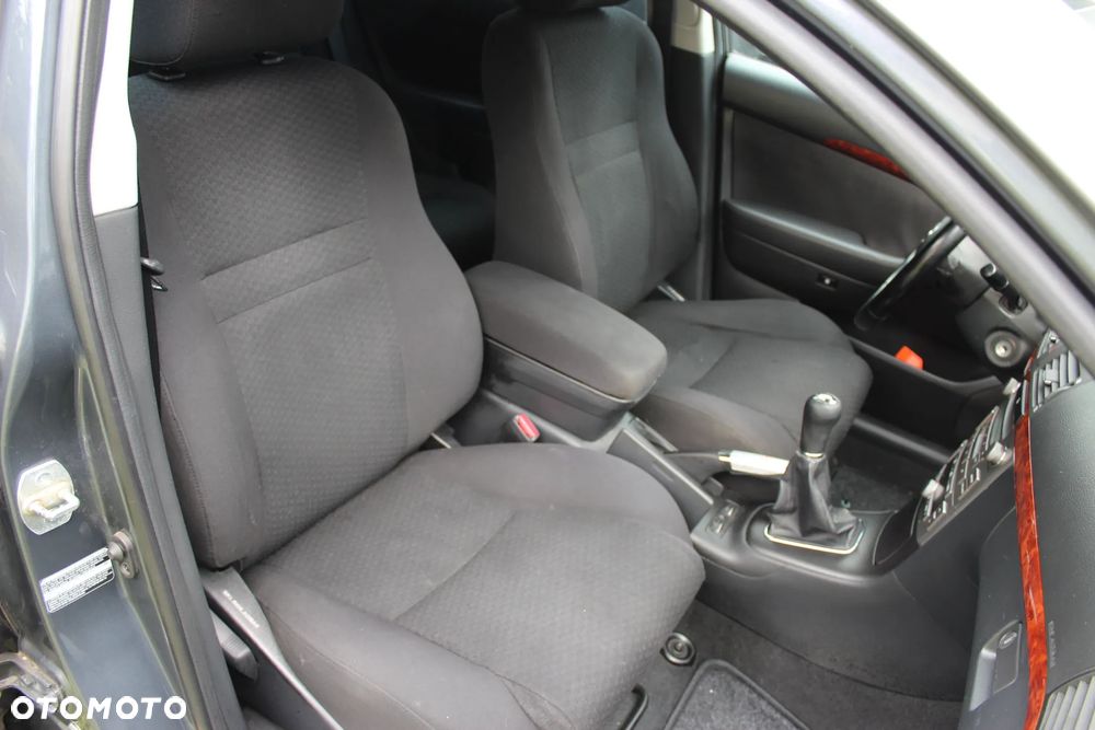 Toyota Avensis 2.0 VVT-i Prestige Premium - 18