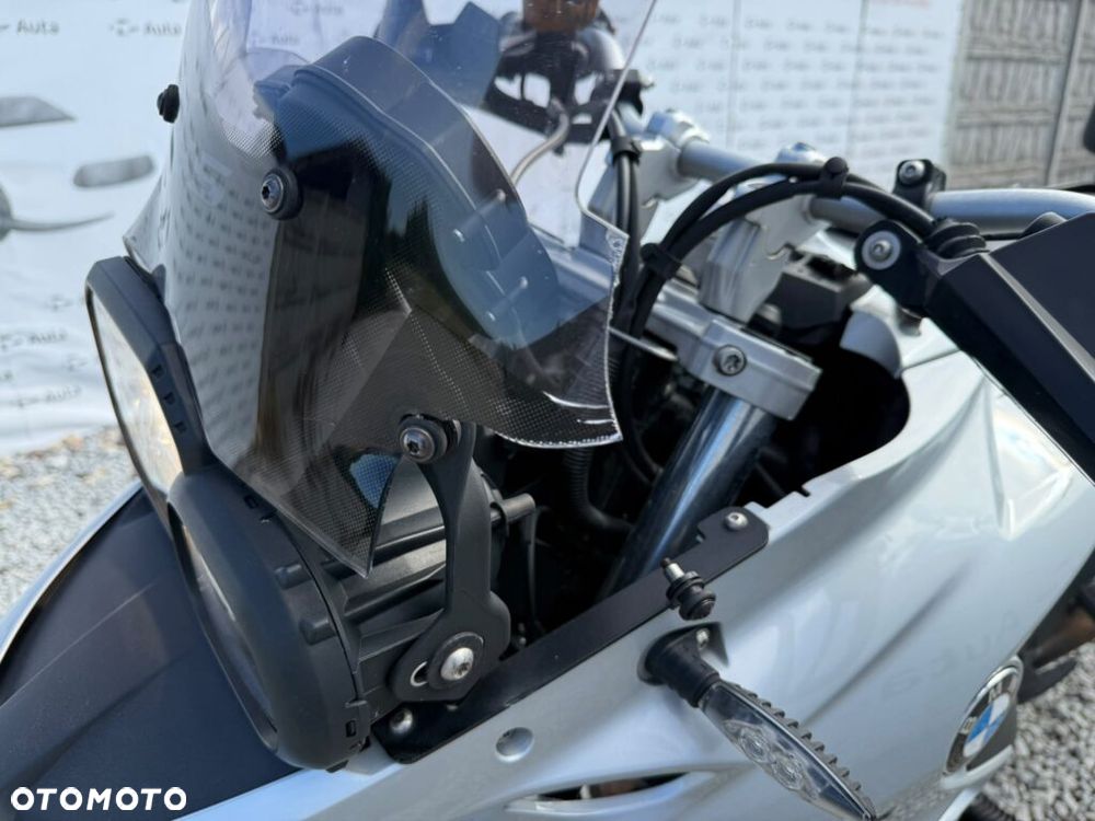 BMW F - 13