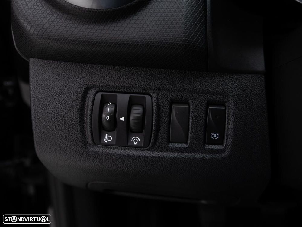 Renault Clio 1.5 dCi Limited - 13