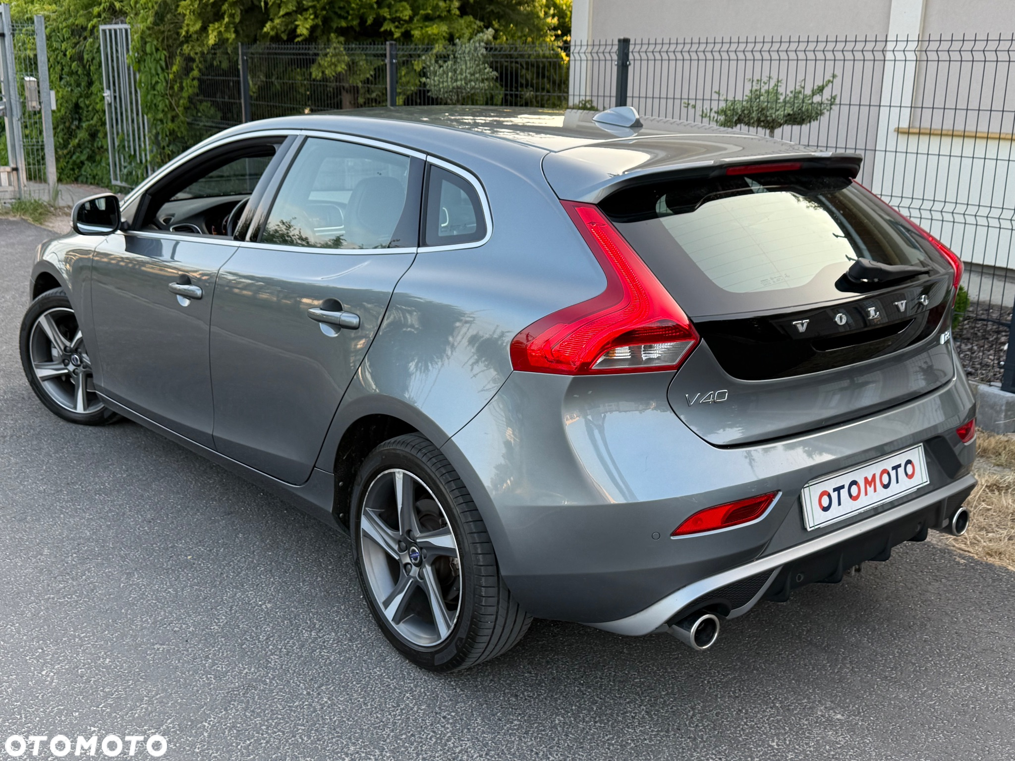 Volvo V40 D3 Geartronic RDesign - 28