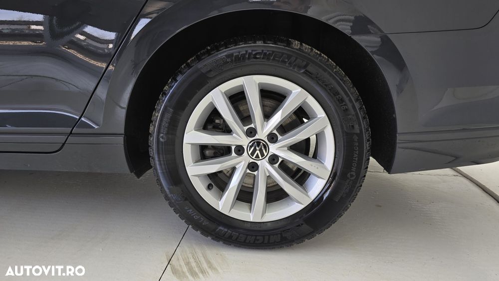 Volkswagen Passat 2.0 TDI DSG Comfortline - 22