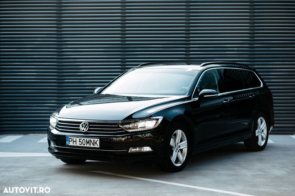 Volkswagen Passat - 1
