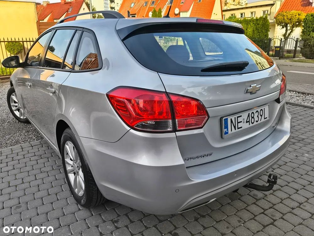 Chevrolet Cruze 1.6 LT - 11