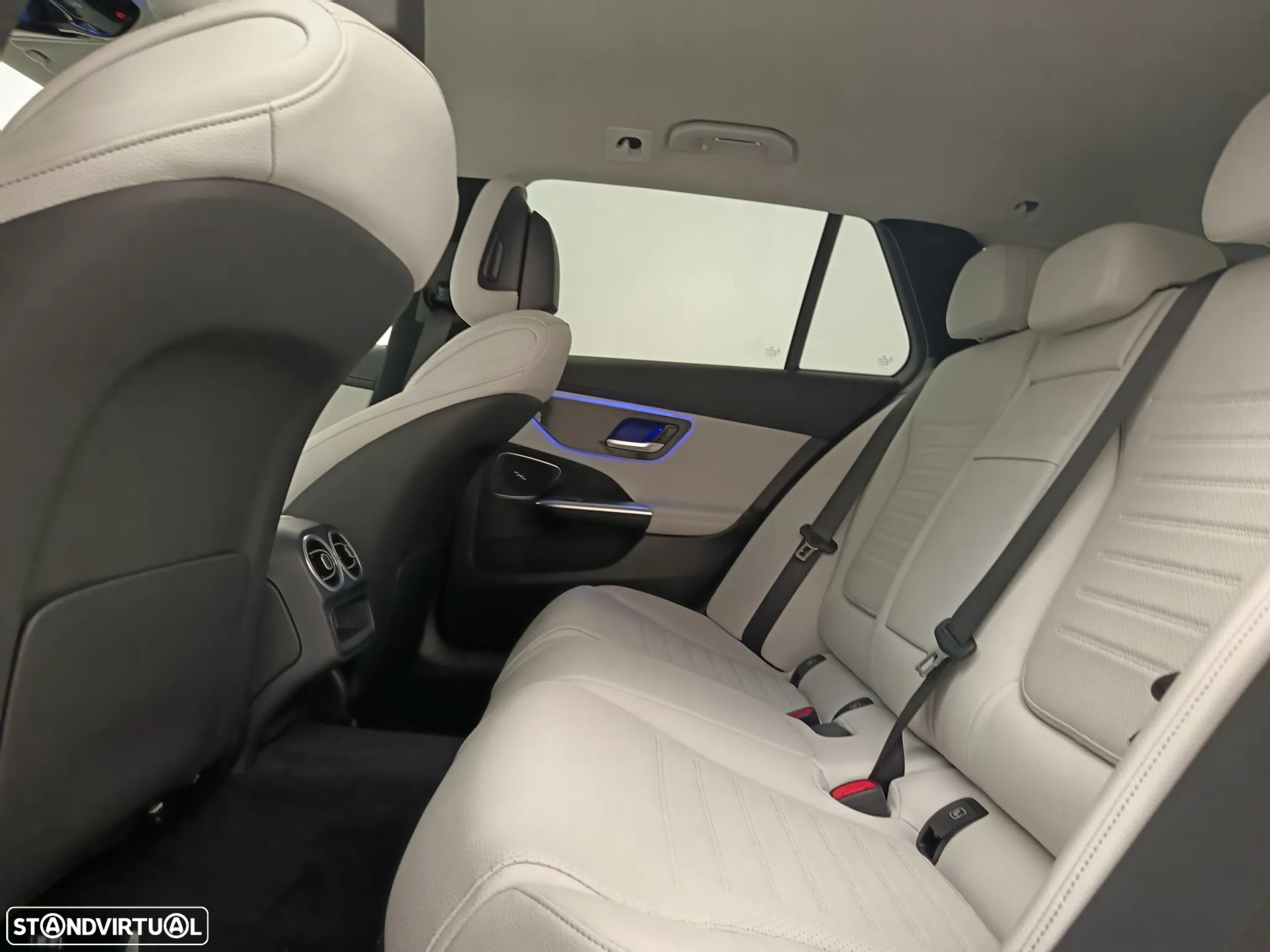 Mercedes-Benz C 300 de AMG Line - 29