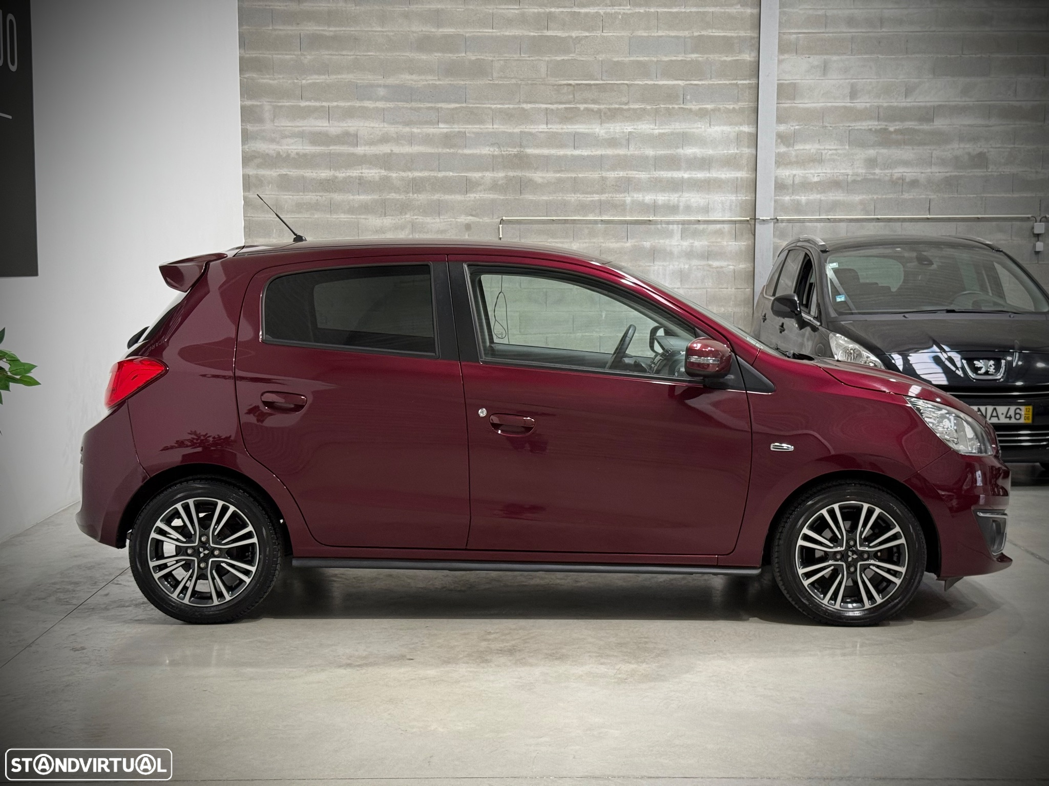 Mitsubishi Space Star 1.2 Intense Connect Edition - 22