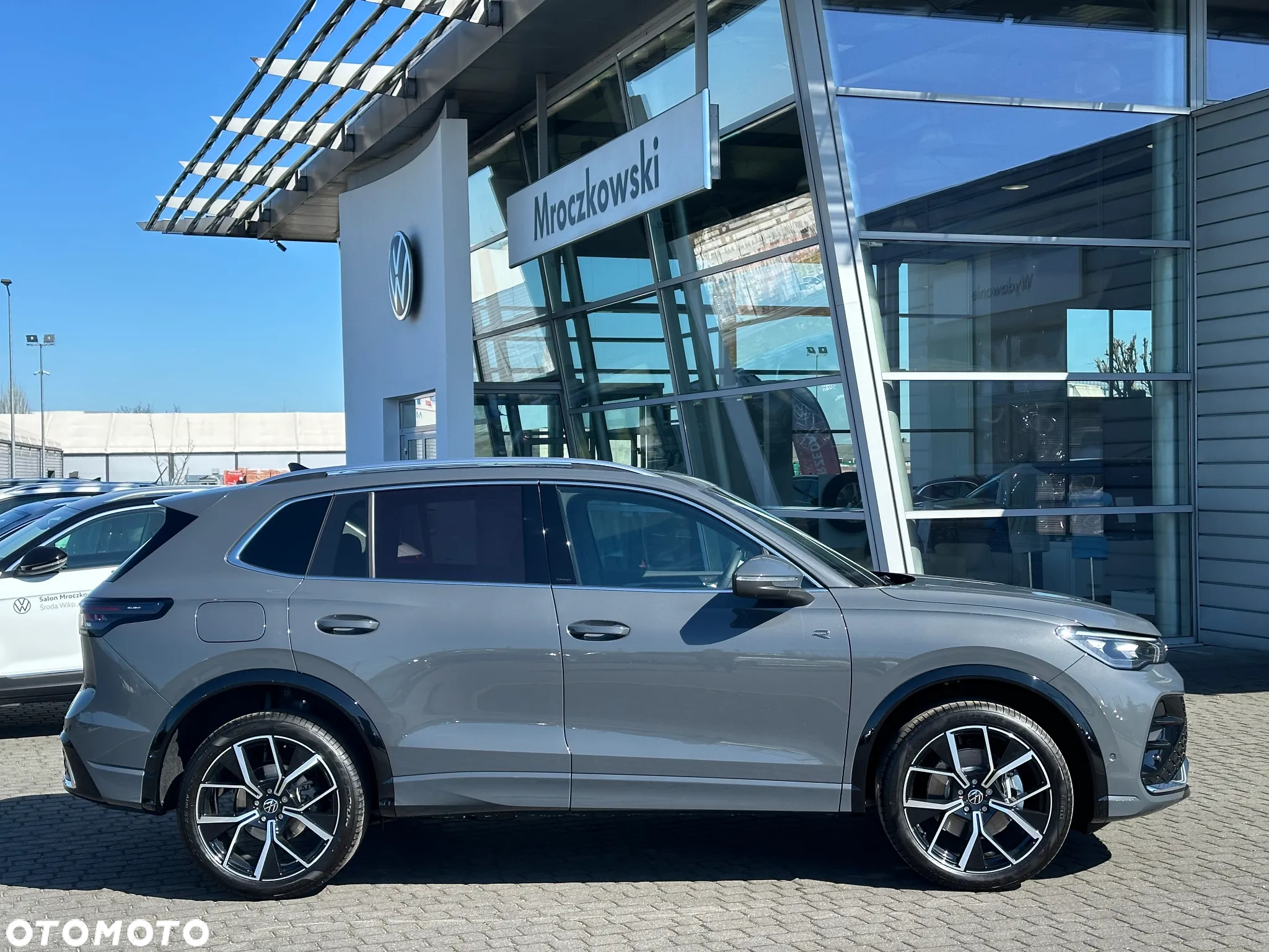 Volkswagen Tiguan 2.0 TSI 4Mot R-Line Plus DSG - 4