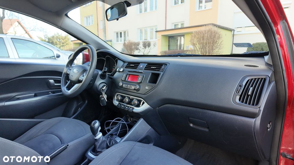 Kia Rio 1.1 crdi M - 14