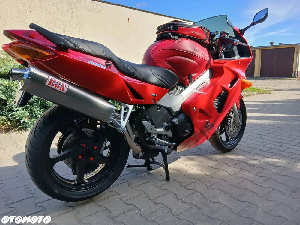Honda VFR - 3