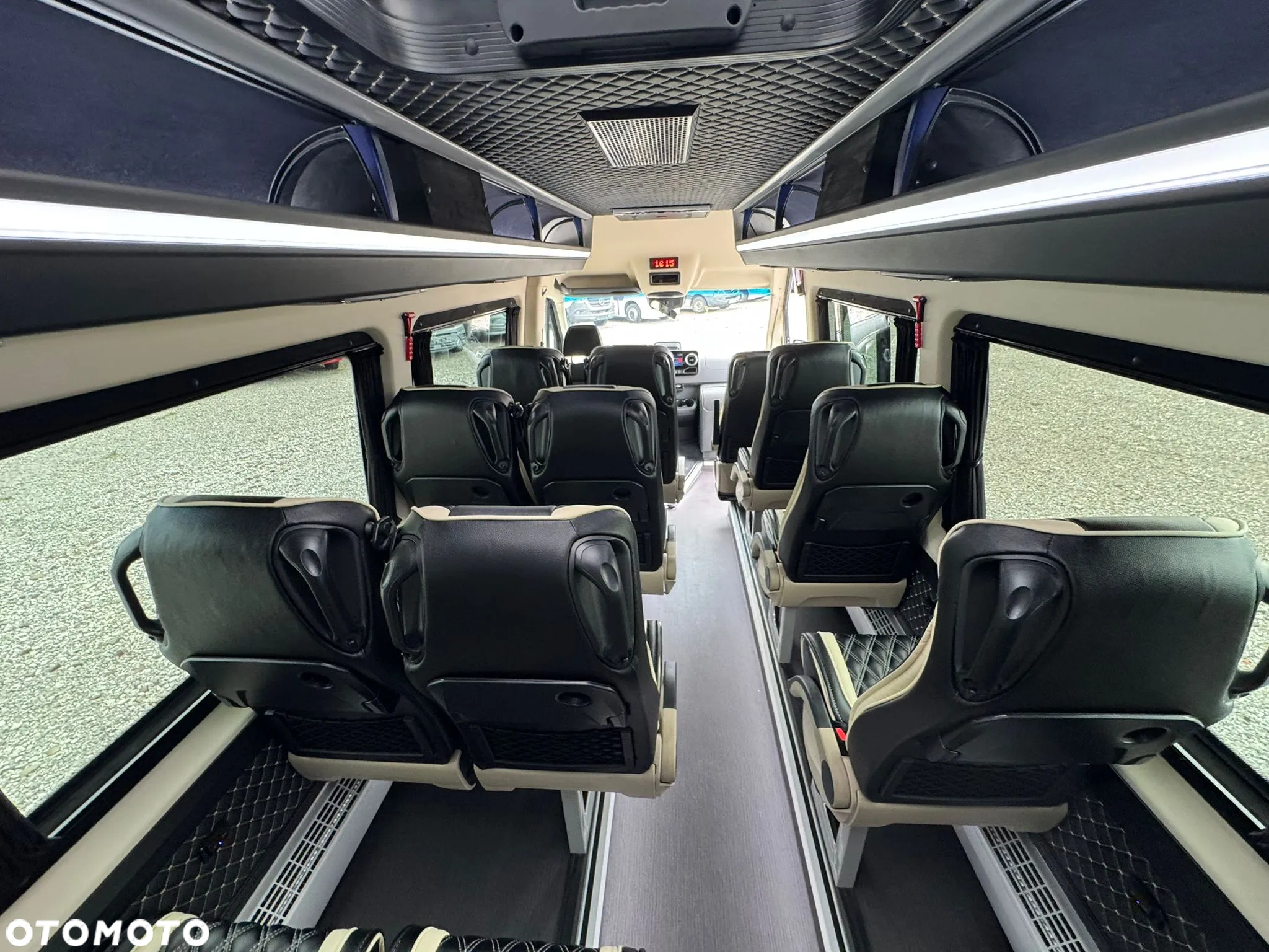 Mercedes-Benz Sprinter 517 - 13
