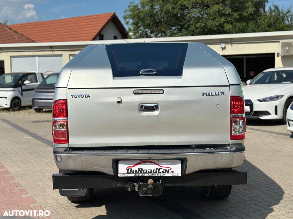 Toyota Hilux - 15