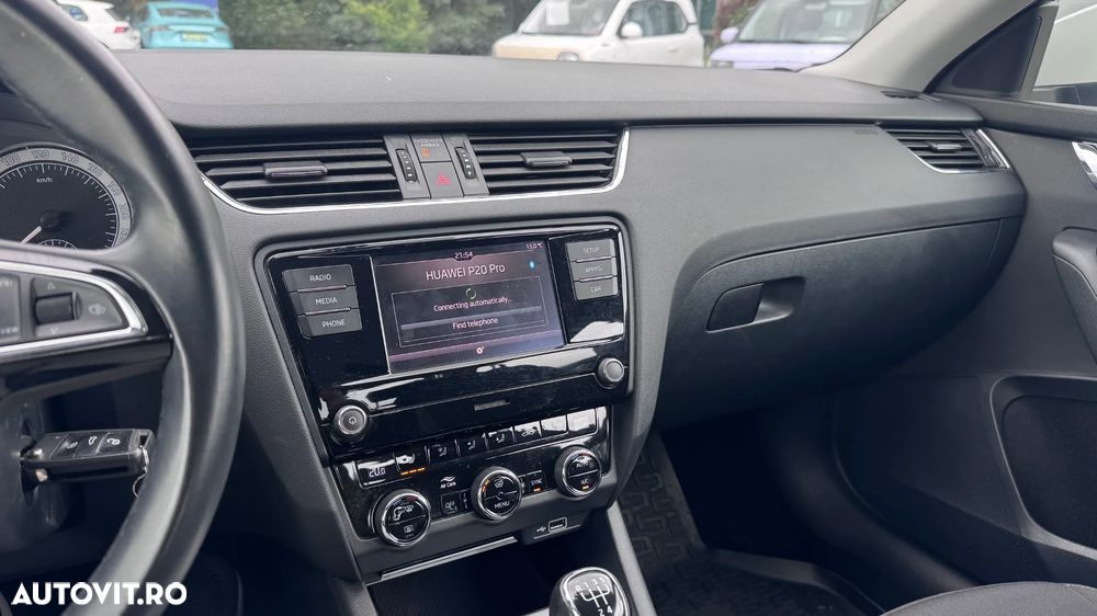 Skoda Octavia 1.6 TDI Ambition - 12