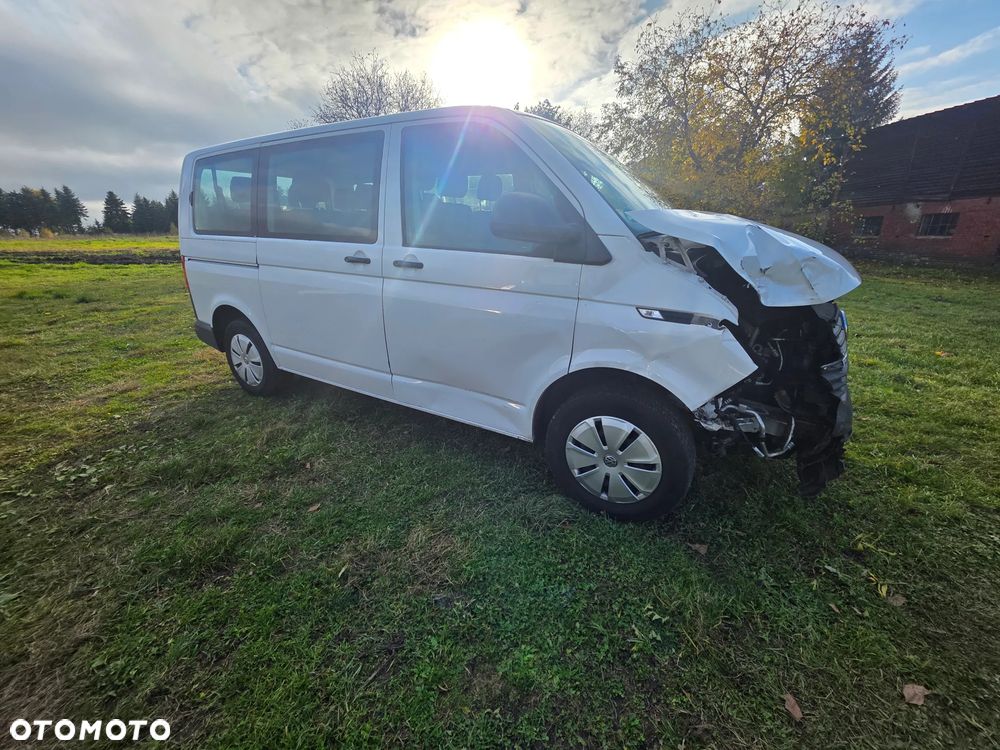 Volkswagen Multivan 2020 photo 2