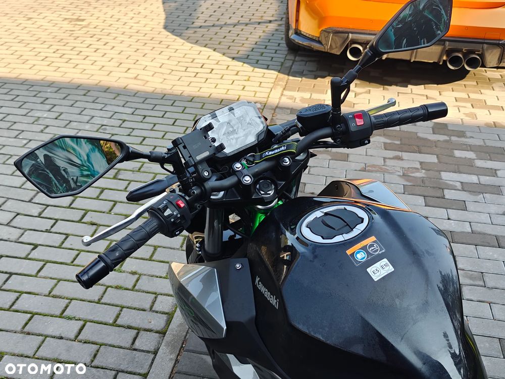 Kawasaki Z - 8