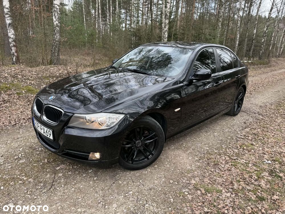 BMW Seria 3 318i - 1