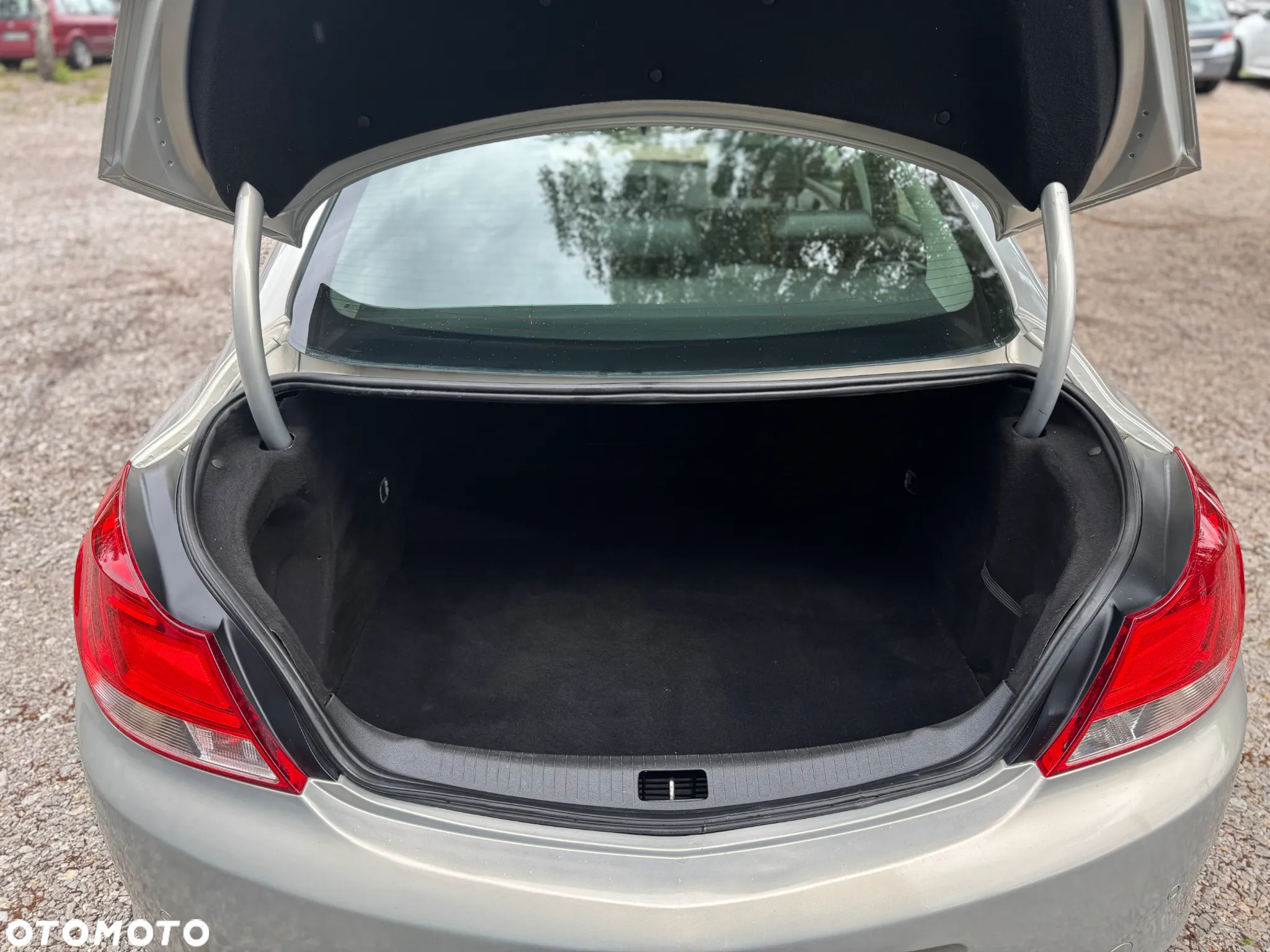 Opel Insignia 1.8 Sports Tourer Cosmo - 28