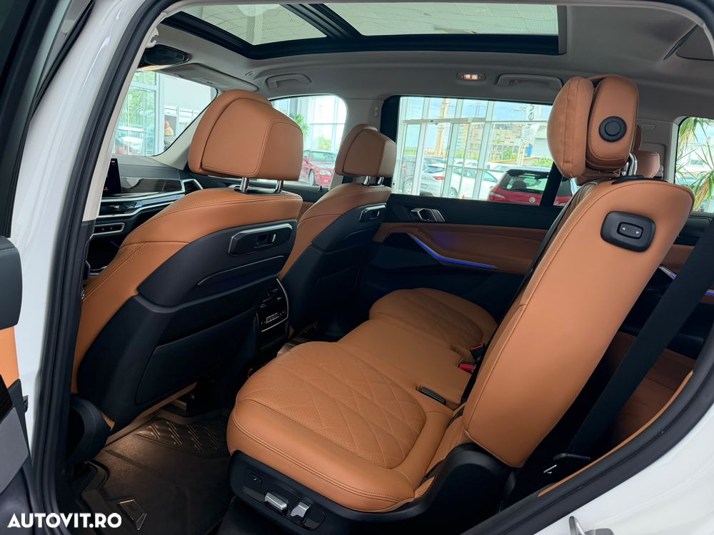 BMW X7 xDrive40i - 11