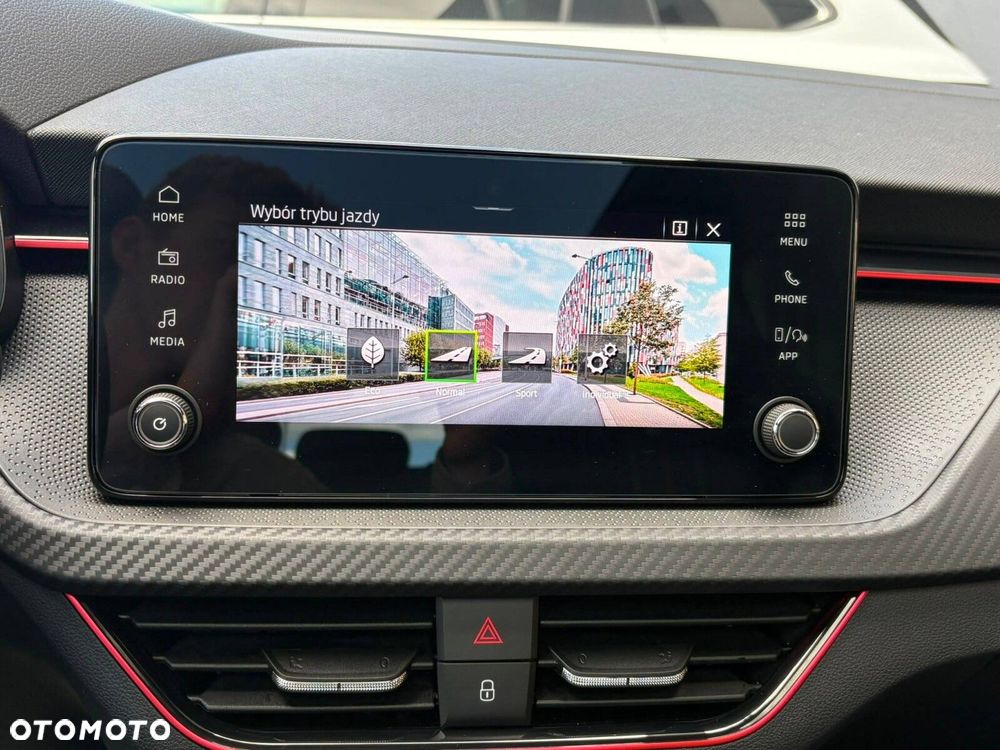Skoda Scala 1.5 TSI Monte Carlo DSG - 24