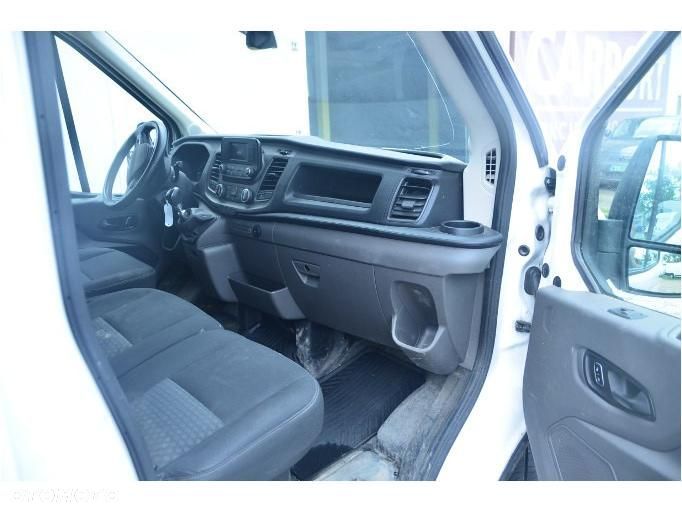 Ford Transit - 24