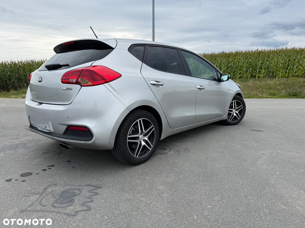Kia Ceed 1.6 CRDi M - 3