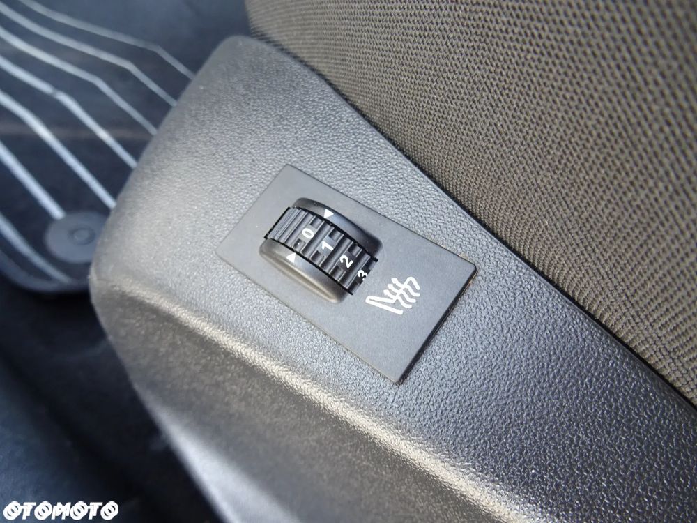Peugeot 2008 e-HDi FAP 115 STOP & START Allure - 27