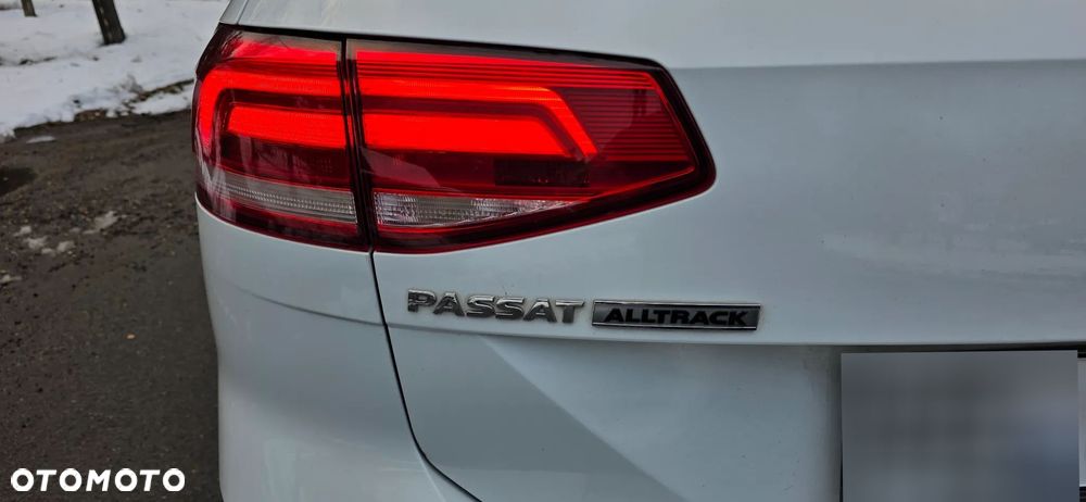 Volkswagen Passat Alltrack 2.0 TDI SCR DSG 4Motion - 6