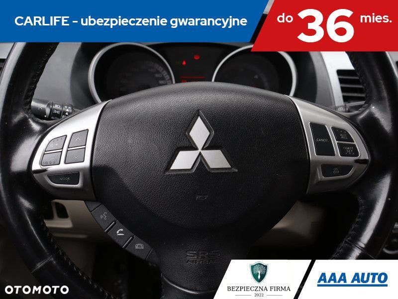 Mitsubishi Outlander - 19