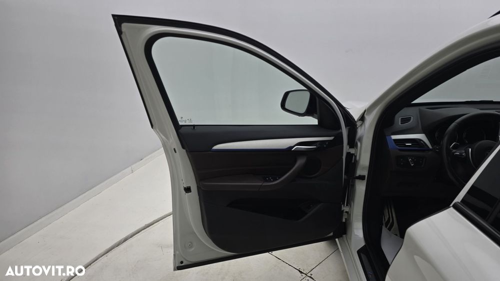 BMW X1 xDrive20d AT - 10